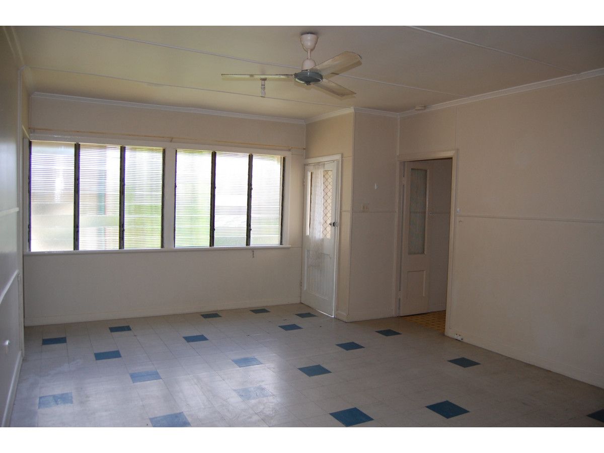 1/4 Benghazi Street, Aitkenvale QLD 4814, Image 2