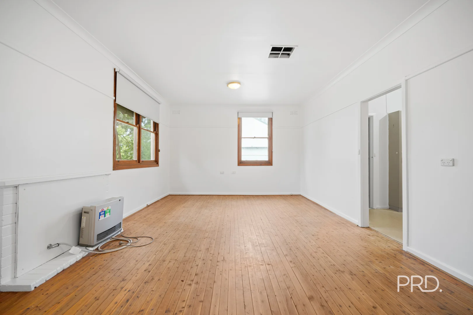 Additional image 3 of 15 Margaret Ave, Mount Austin NSW 2650