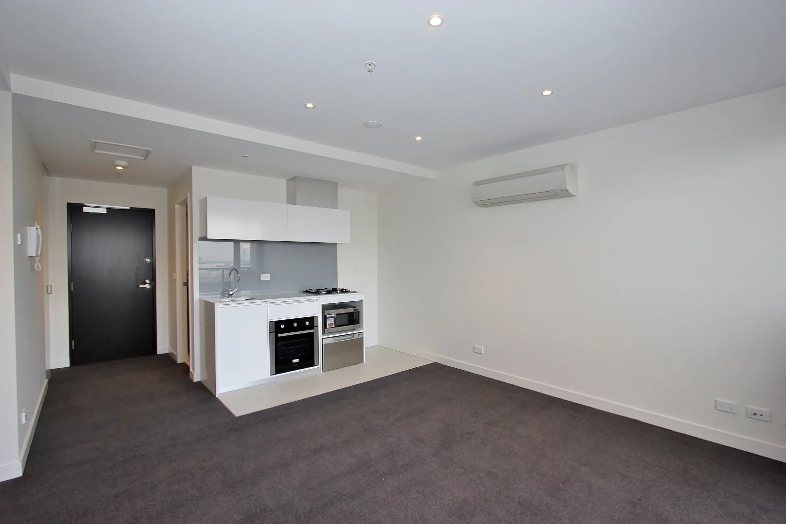 Additional image 2 of 414a/10 Droop Street, Footscray VIC 3011