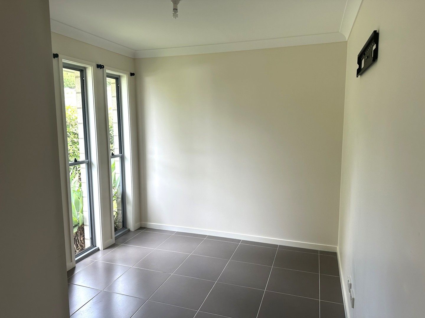 10 Viv Hull Ave, Eumundi QLD 4562 House For Rent 850 Domain