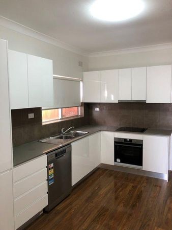 2 bedrooms Apartment / Unit / Flat in 1/465 King Street NEWTOWN NSW, 2042