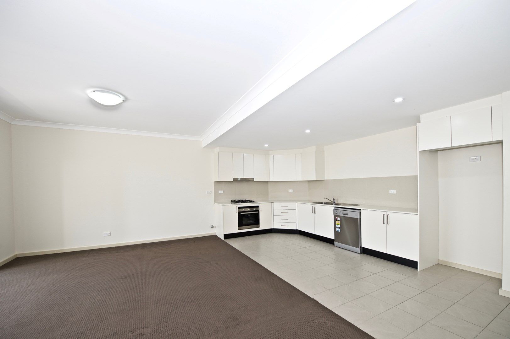2 bedrooms Apartment / Unit / Flat in 30/104 Railway Terrace MERRYLANDS NSW, 2160