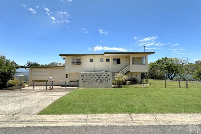 Picture of 2 Arthur Street, BOYNE ISLAND QLD 4680