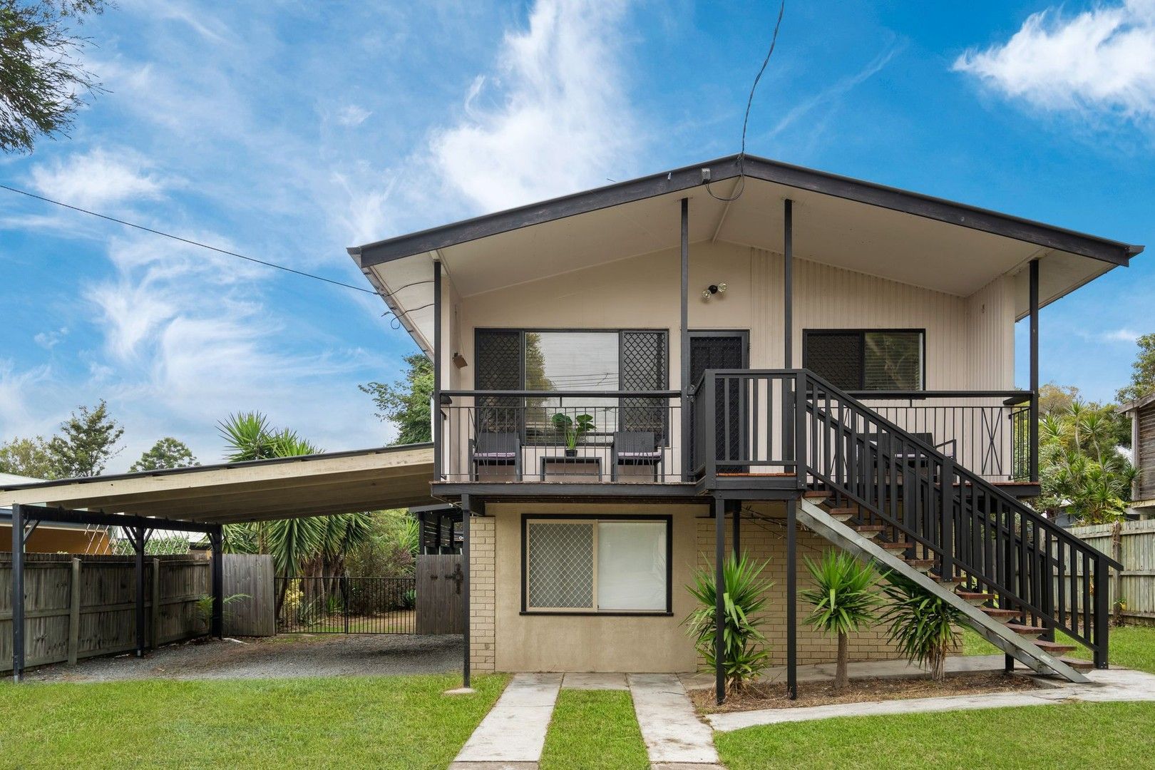 3 bedrooms House in 8 She Oak Street LOGAN CENTRAL QLD, 4114