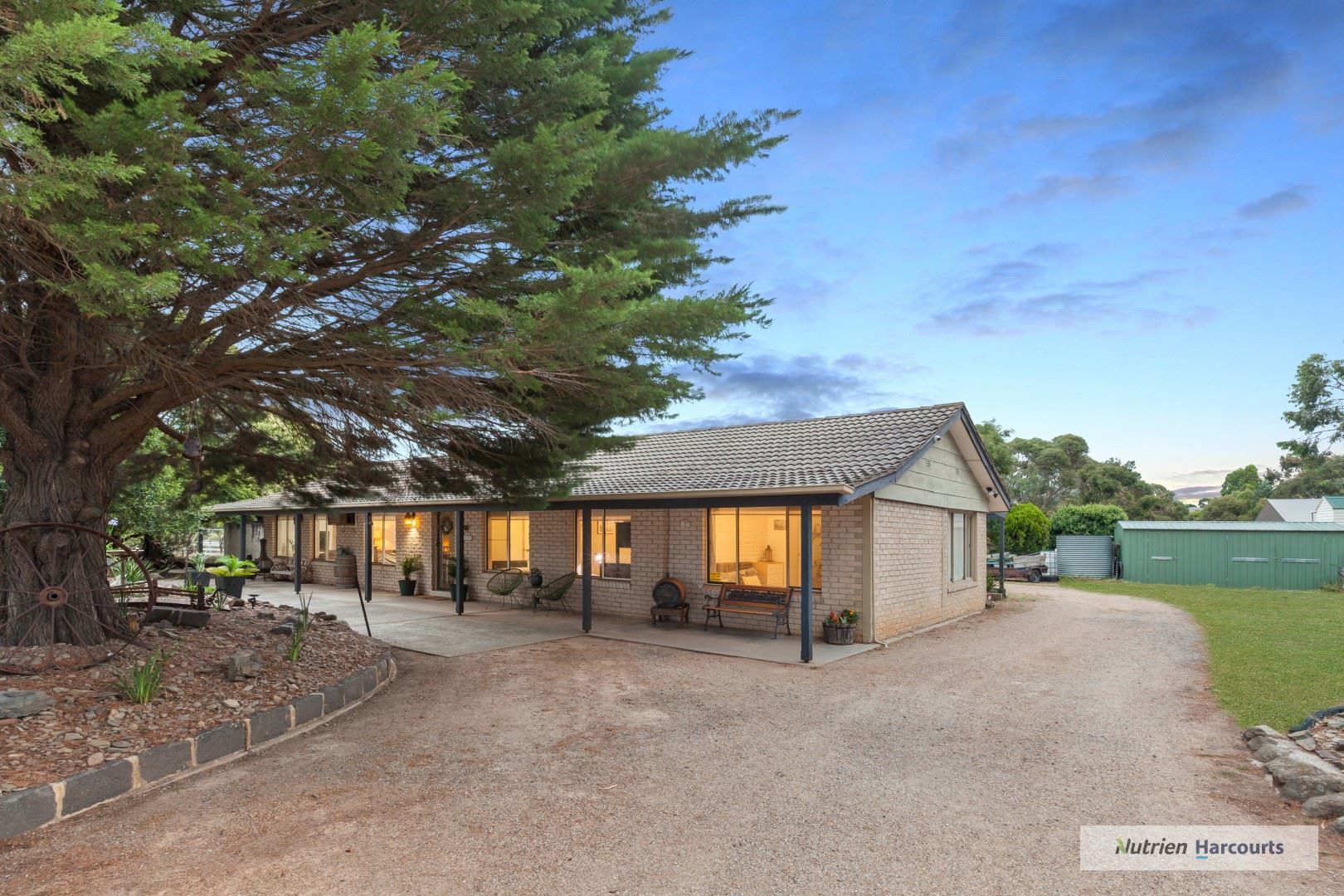 221 Fourth Avenue, Eden Park VIC 3757, Image 2