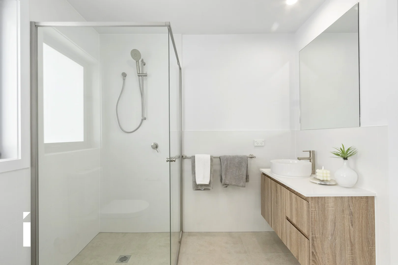 Additional image 9 of 6/110 Livingston Avenue, Kambah ACT 2902