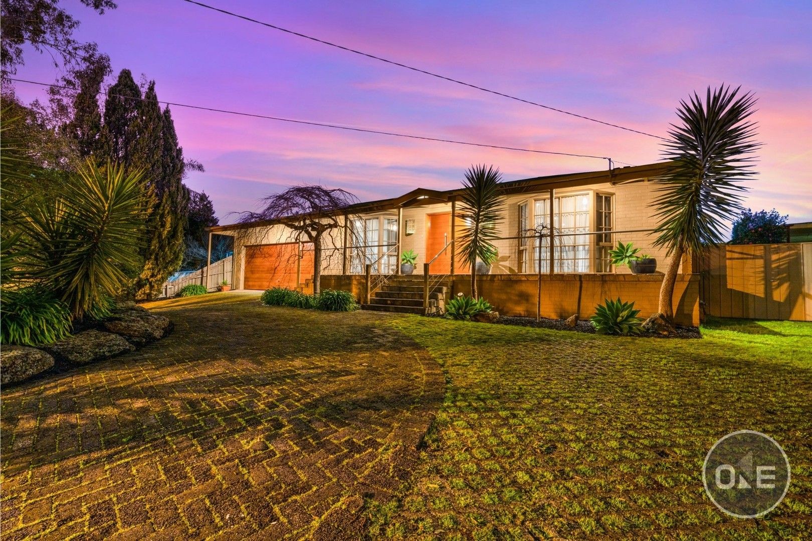 4 bedrooms House in 59 Old Warrandyte Road DONVALE VIC, 3111