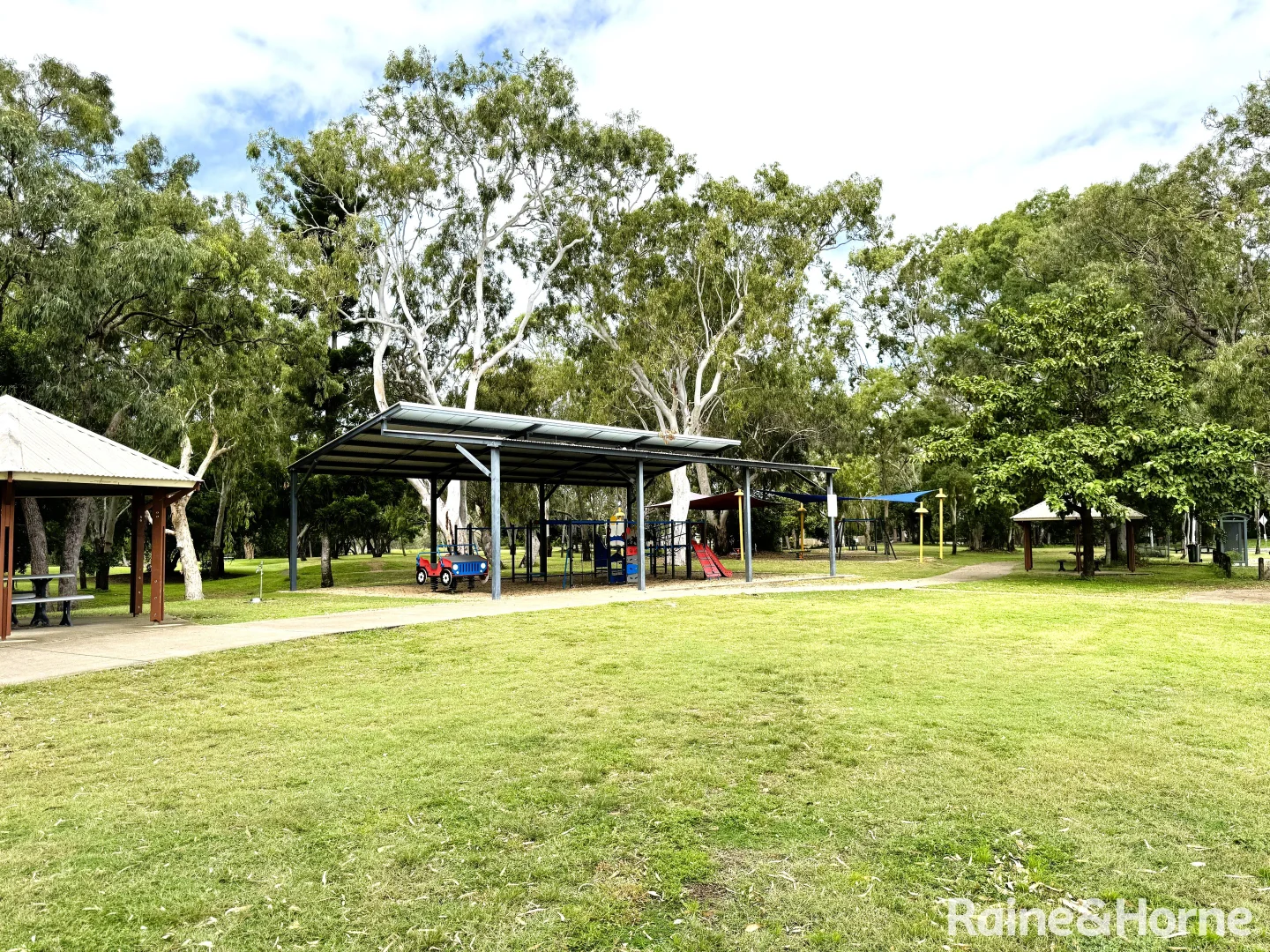 Additional image 24 of 11 Leister Court, Bucasia QLD 4750
