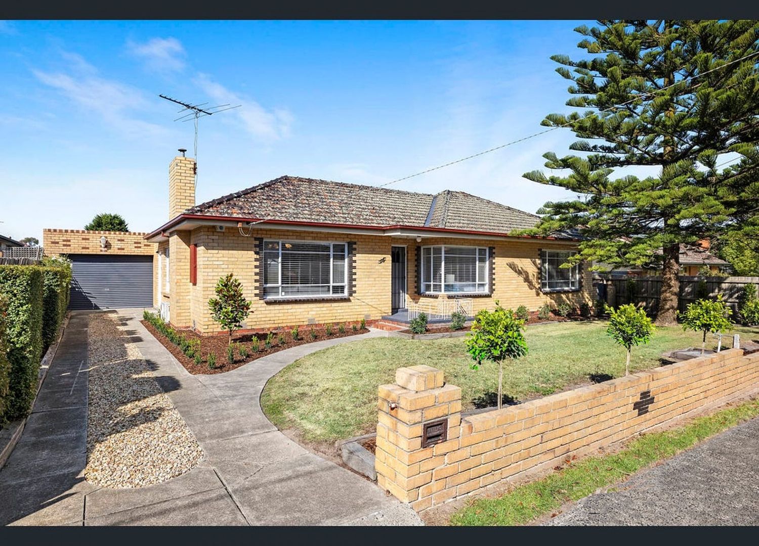 3 bedrooms House in 16 Rae St CHADSTONE VIC, 3148