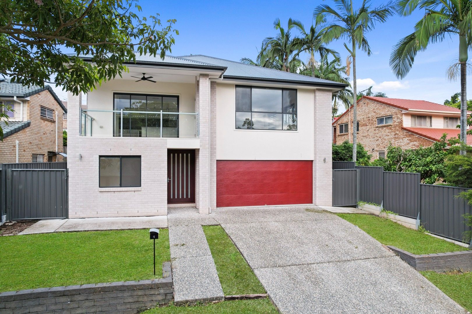 5 bedrooms House in 4 Grevillea Street MOUNT GRAVATT EAST QLD, 4122