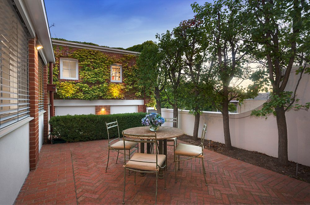 21 Morrah Street, Parkville VIC 3052, Image 2