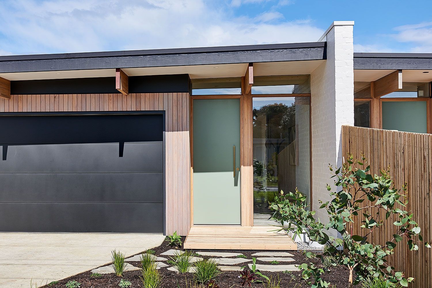 3 bedrooms Townhouse in 15A Callistemon Court OCEAN GROVE VIC, 3226