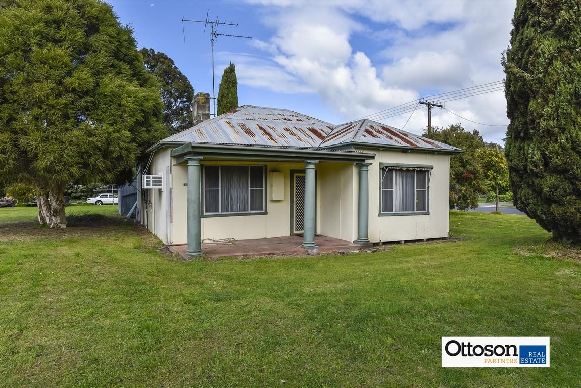 173 Gordon Street, Naracoorte SA 5271, Image 2