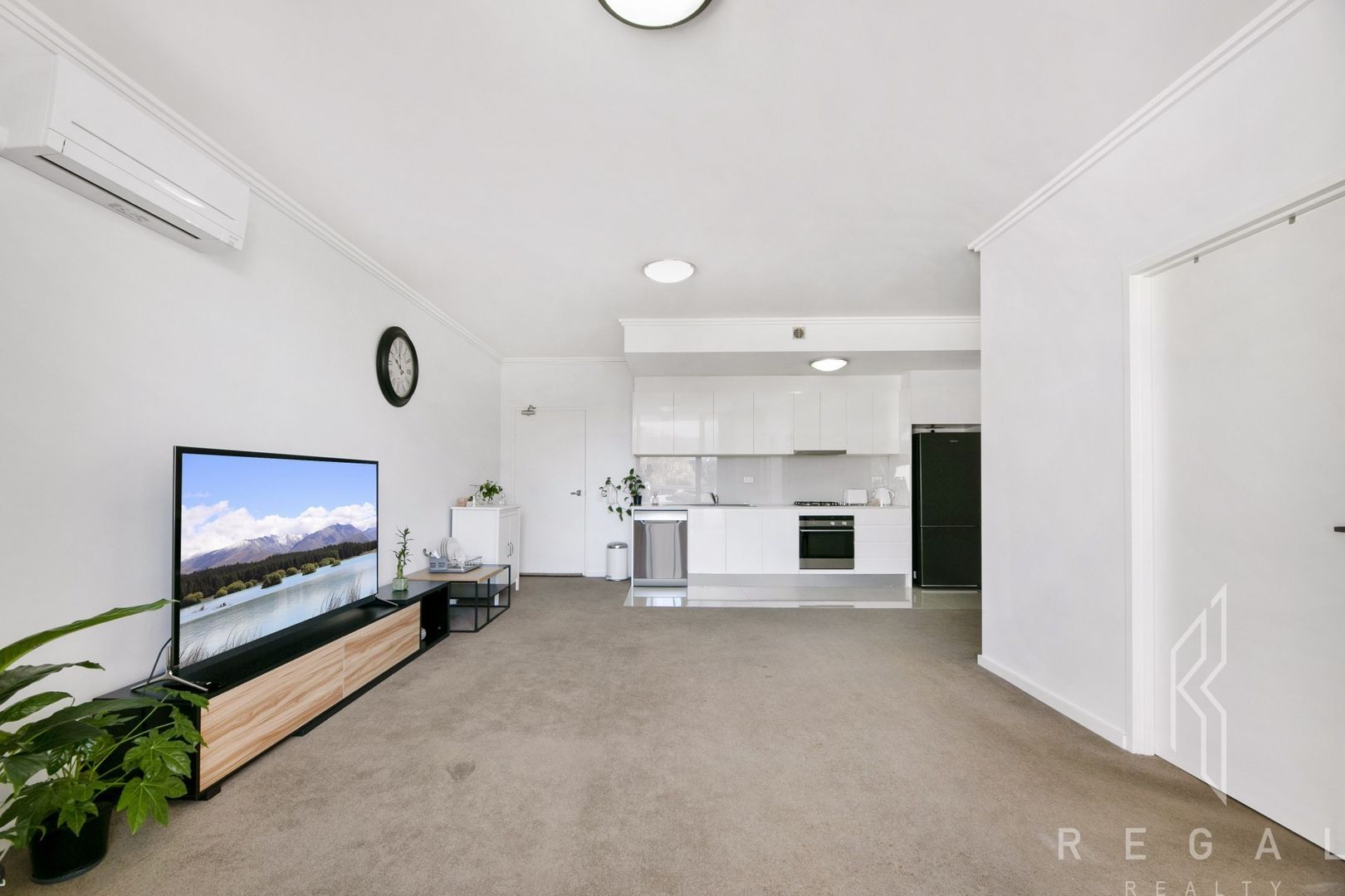 107/3-5 Weston Street, Rosehill NSW 2142, Image 2