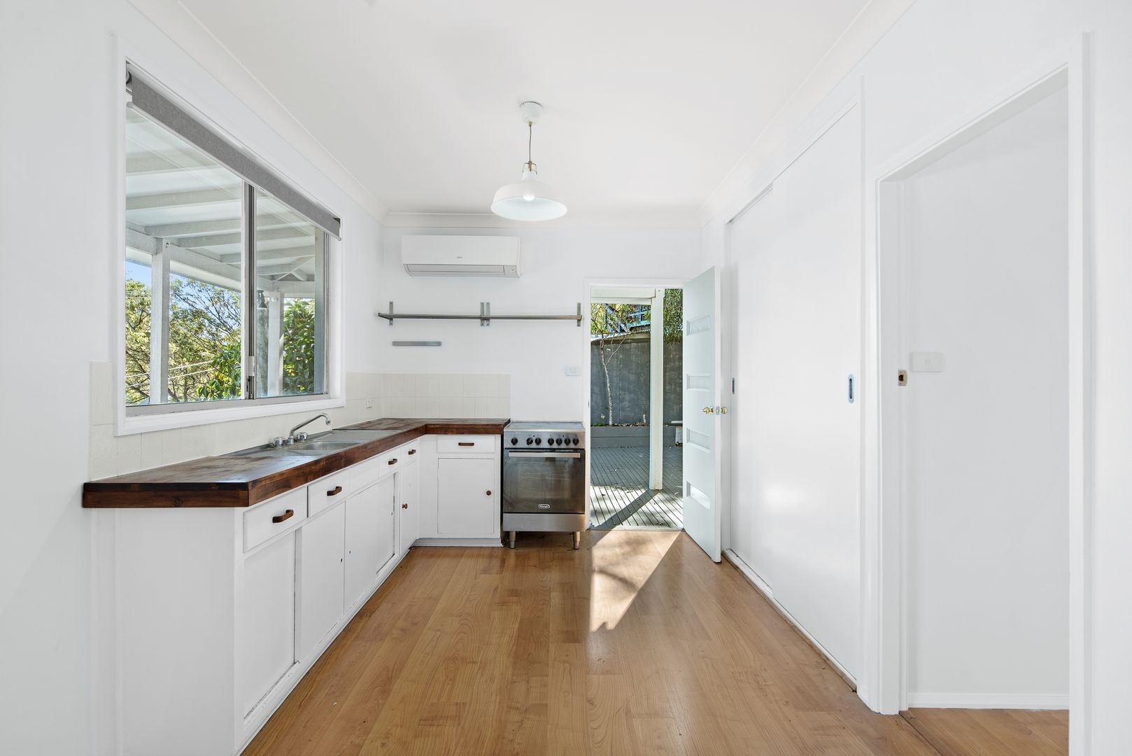 86 Heath Road, Pretty Beach NSW 2257, Image 2