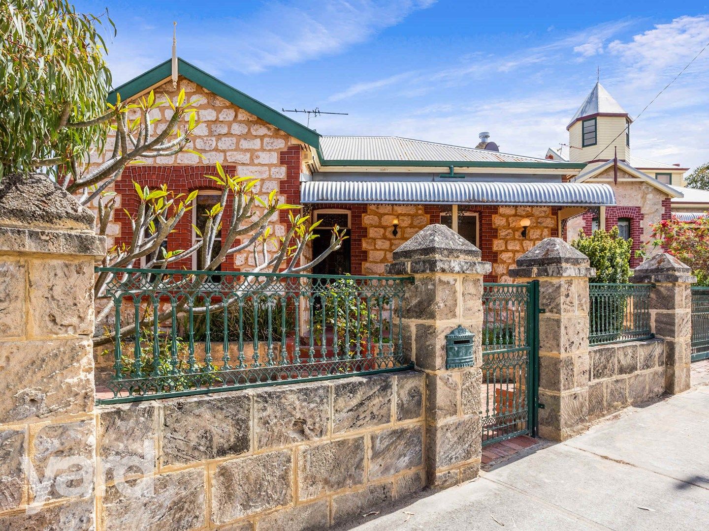 26 Harvest Road, North Fremantle WA 6159, Image 0