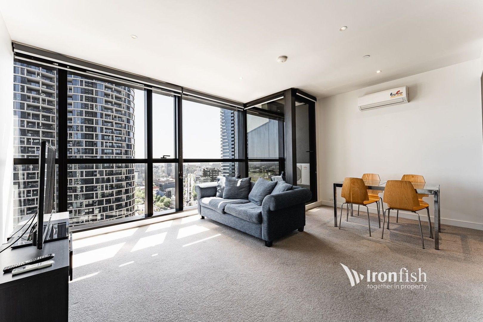1 bedrooms Apartment / Unit / Flat in 2205/155 Franklin Street MELBOURNE VIC, 3000