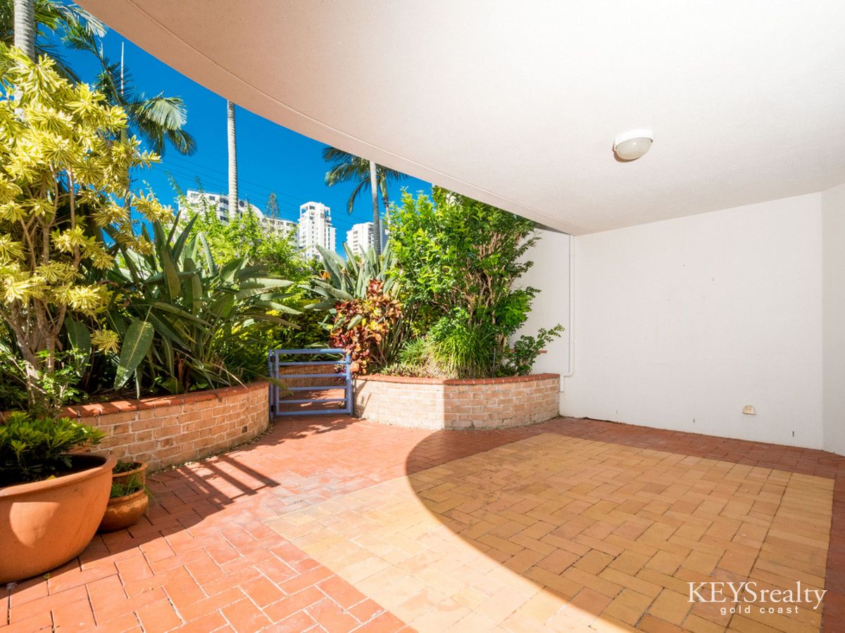2 bedrooms Apartment / Unit / Flat in 1/32 Cronin Avenue MAIN BEACH QLD, 4217