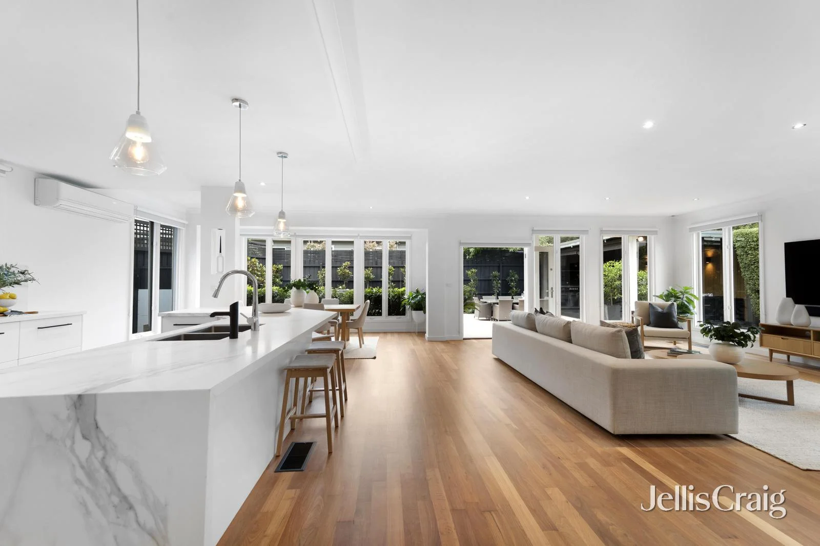 Additional image 5 of 27 Owen Street, Mitcham VIC 3132