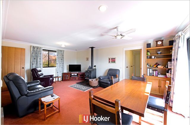 9 Barrett Street, Macgregor ACT 2615, Image 2