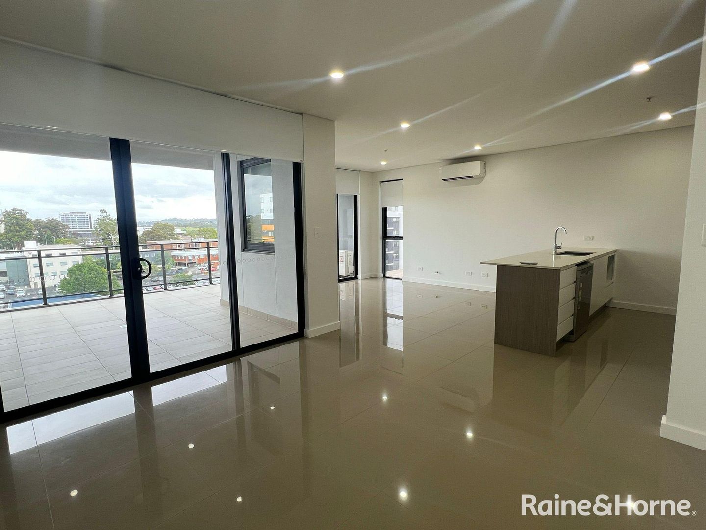 605/15 King Street, Campbelltown NSW 2560 Apartment For Rent 550