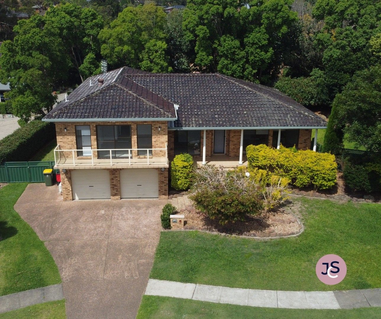 5 bedrooms House in 1 Jenny Close ELERMORE VALE NSW, 2287