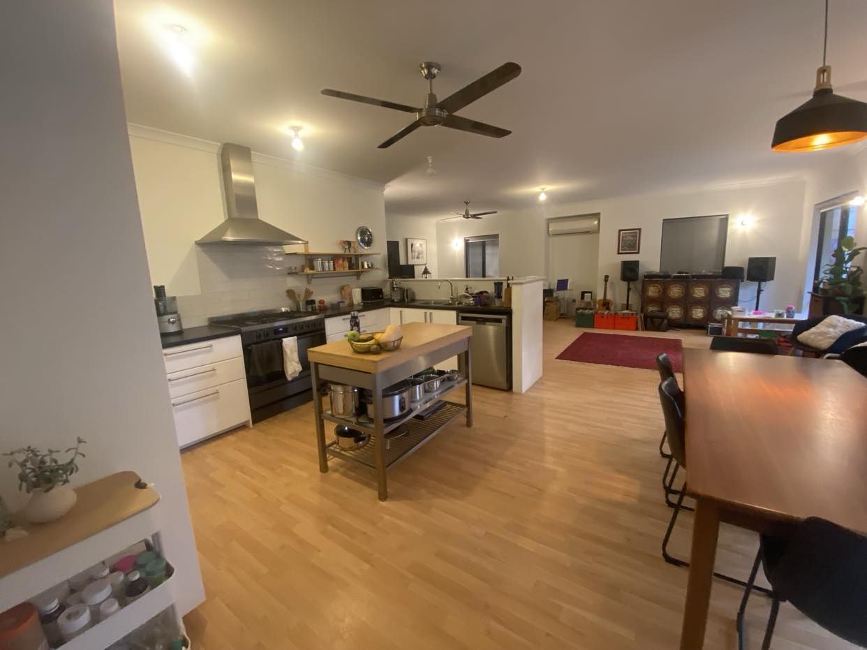 4 bedrooms House in  HILTON WA, 6163