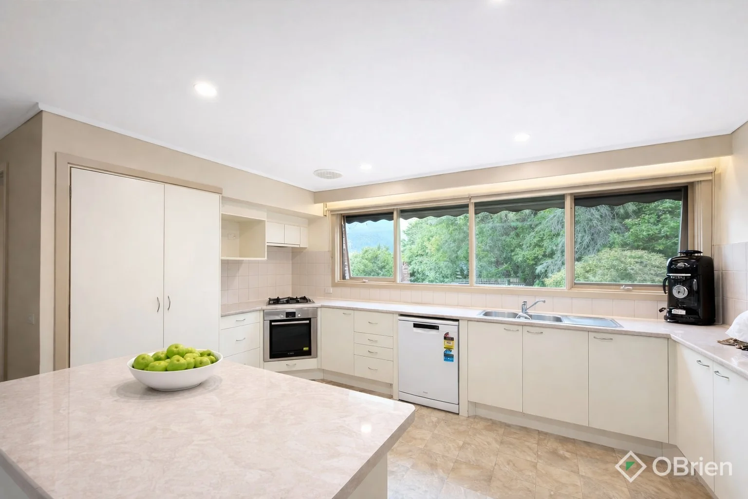 Additional image 4 of 2 Yambuk Court, Vermont South VIC 3133