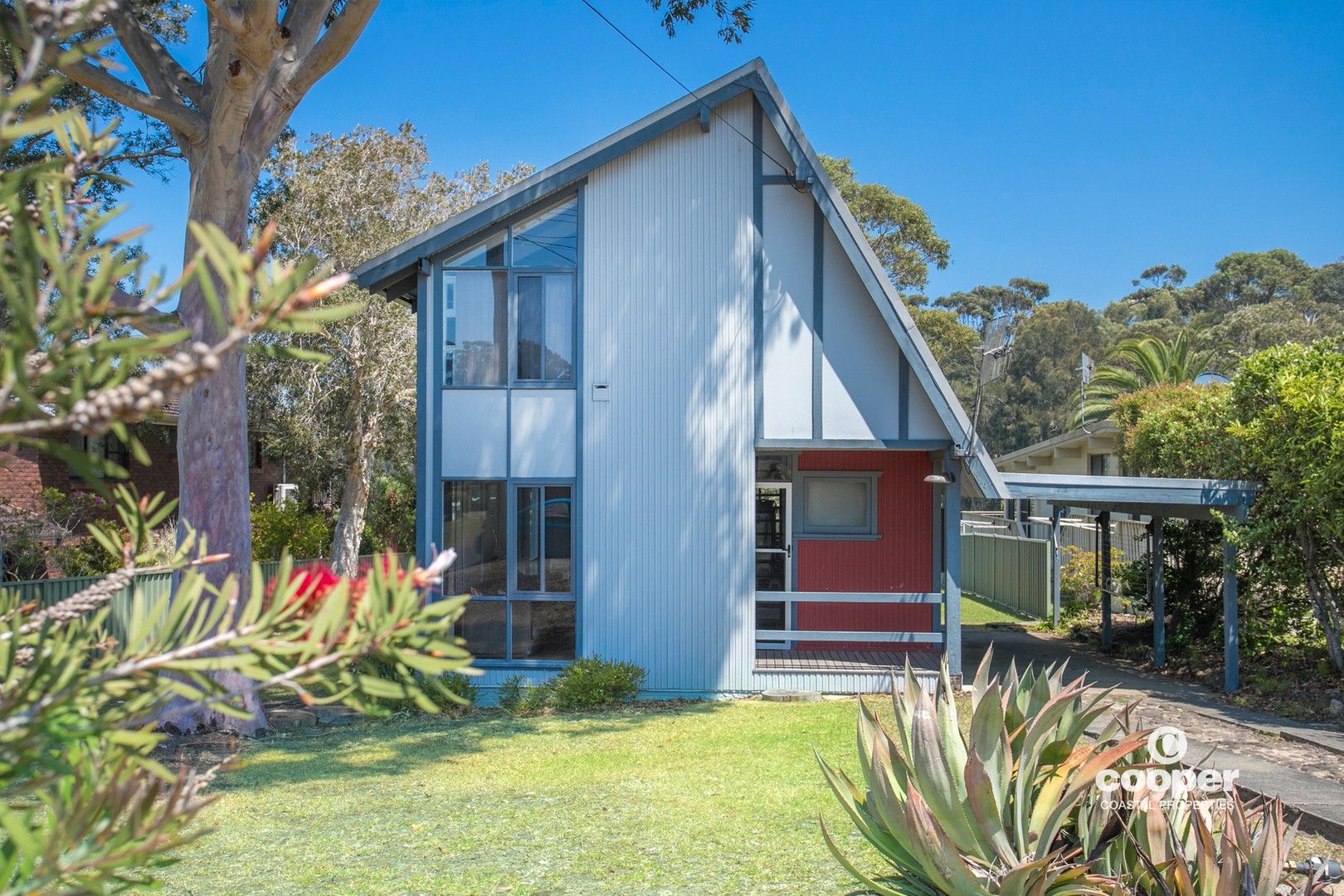 83 Clyde Street, Mollymook Beach NSW 2539