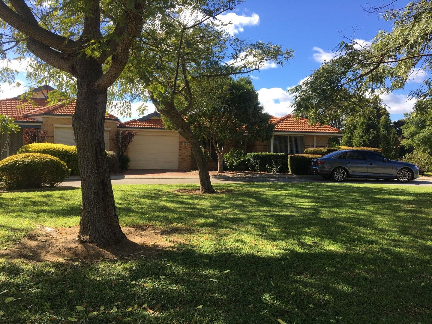 Forrestfield WA 6058 2 beds villa for Sale, 295,000 2015344030