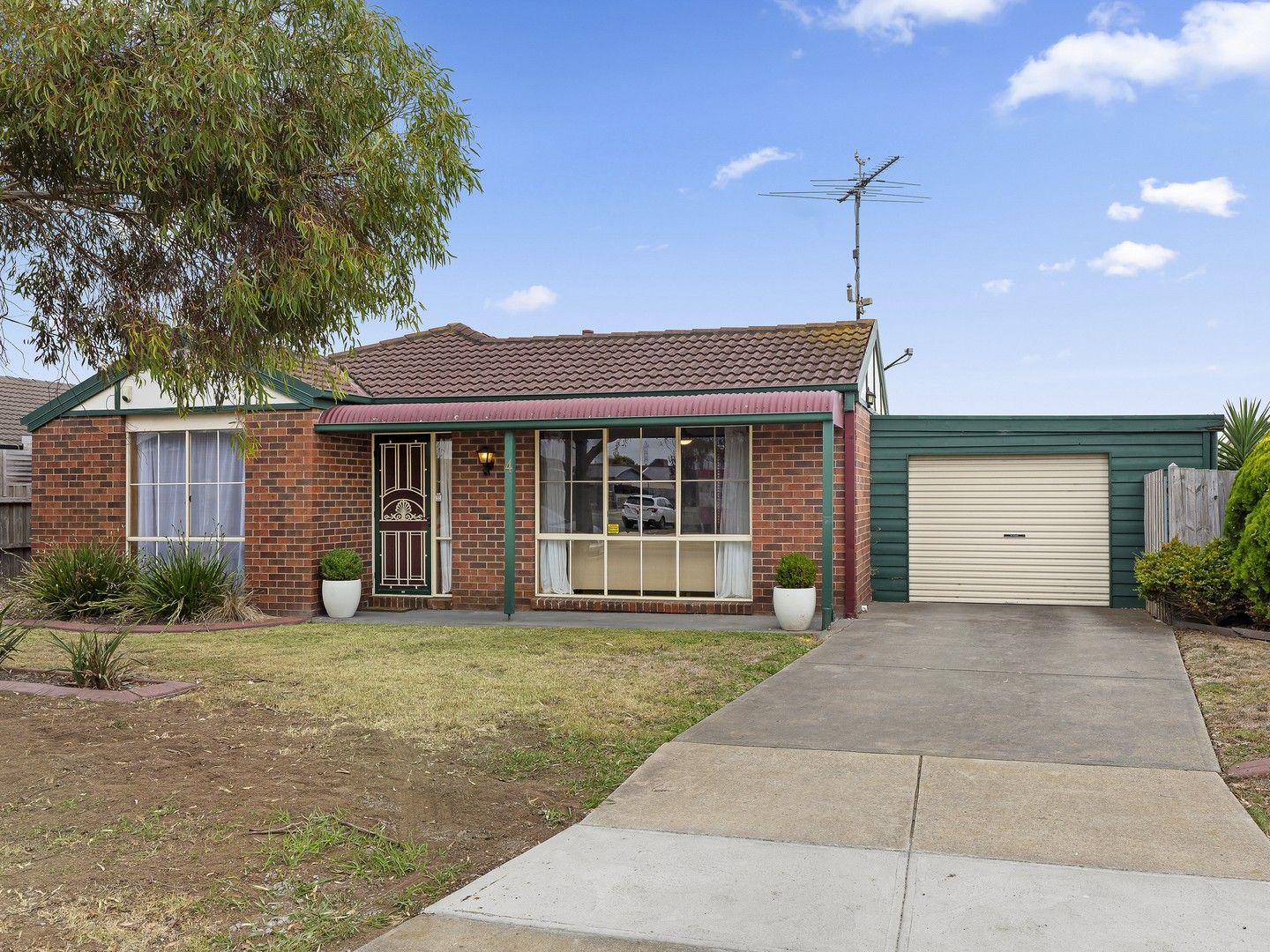 4 Bradford Street, St Albans Park VIC 3219 Domain
