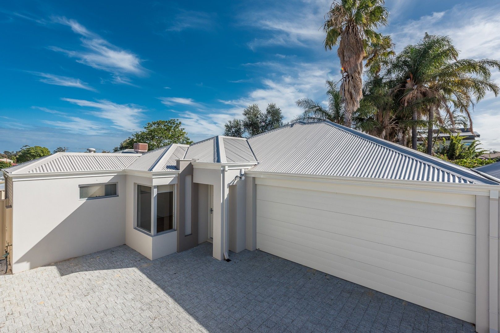 3 bedrooms Villa in 15c Ilumba Way NOLLAMARA WA, 6061