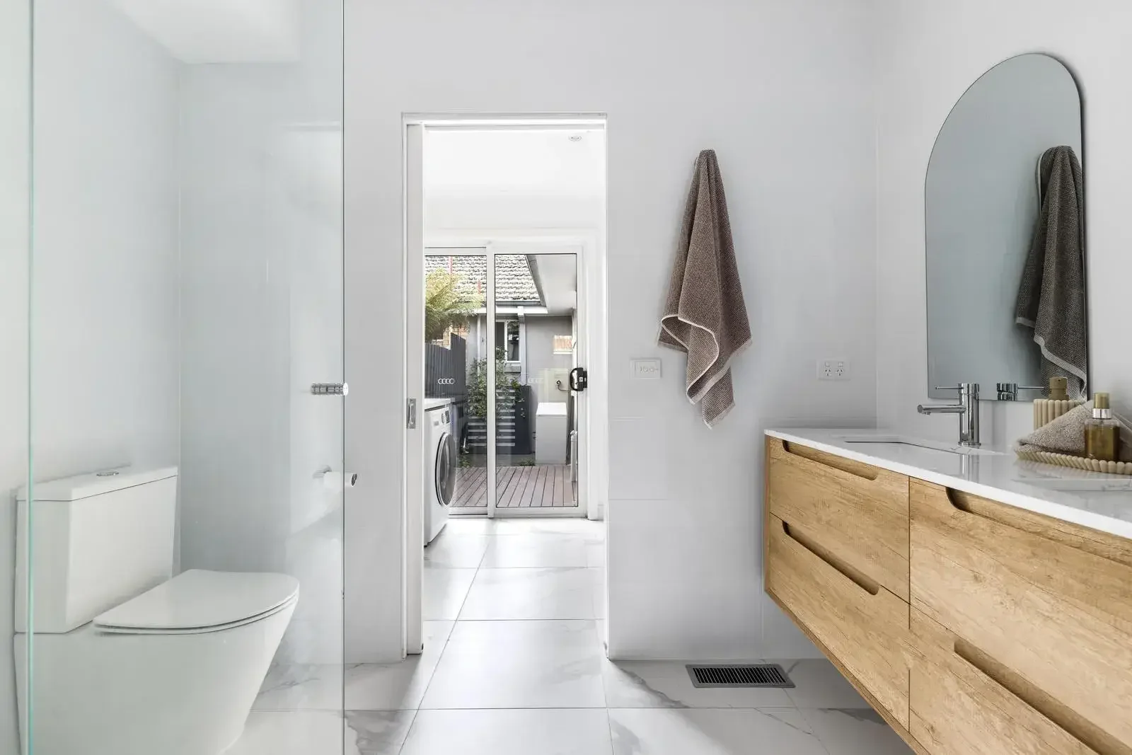 Additional image 12 of 384A Mckinnon Road, Bentleigh East VIC 3165