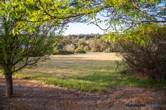 Picture of 52 Robinia Way, KANGAROO GULLY WA 6255