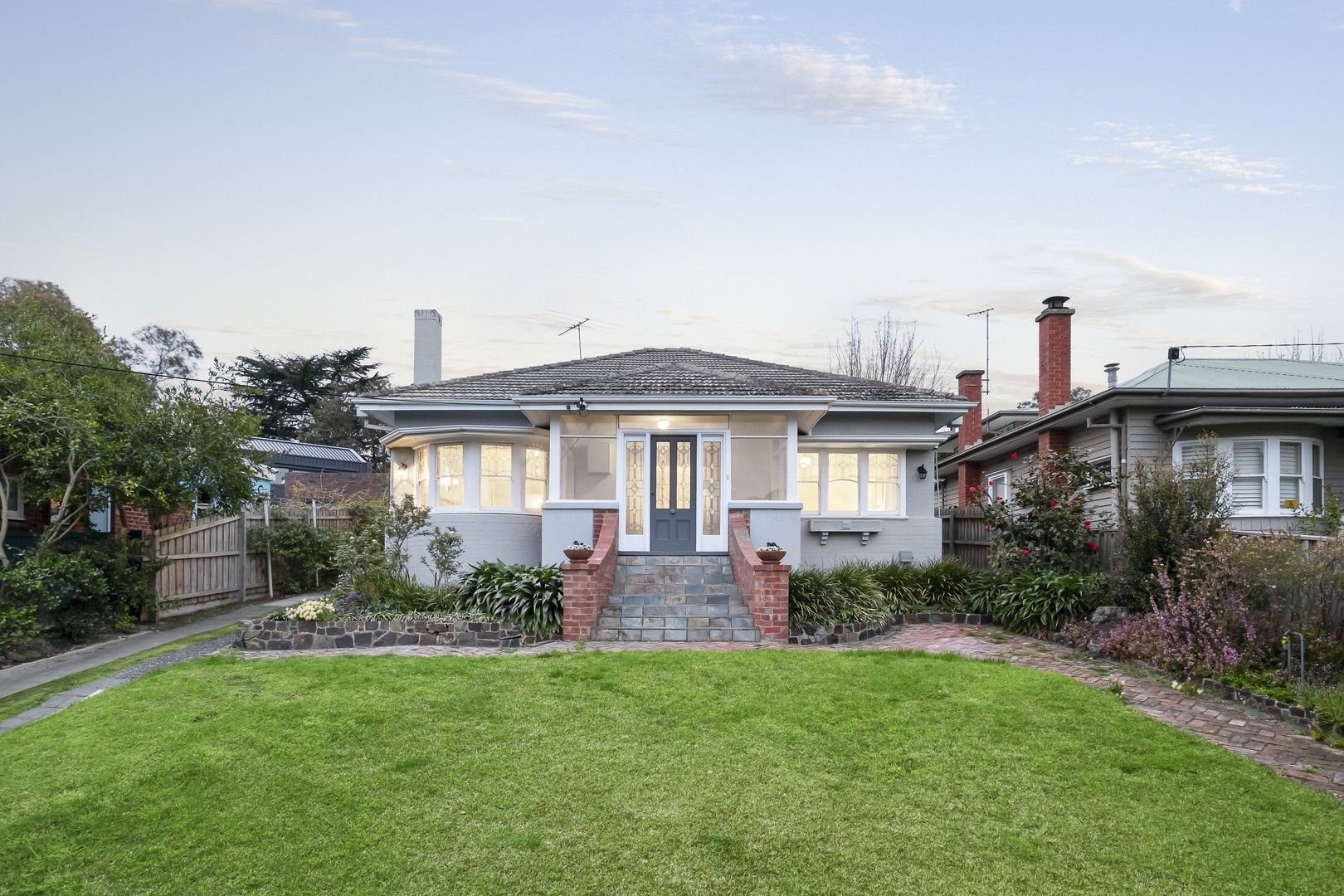 3 bedrooms House in 10 Carrick Street MONT ALBERT VIC, 3127