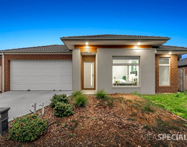 35 Observatory Street, Clyde North VIC 3978