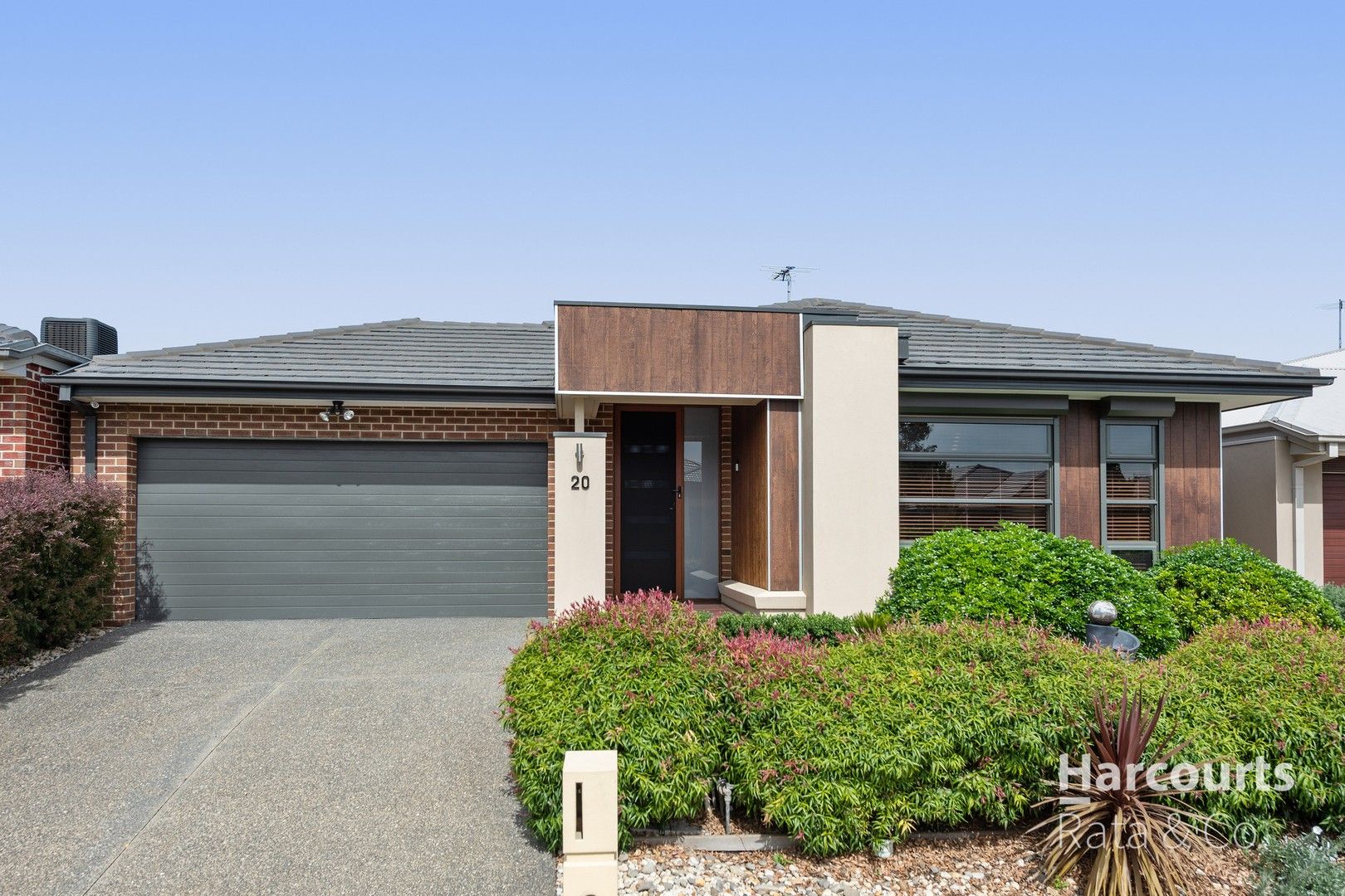 4 bedrooms House in 20 Galloway Drive MERNDA VIC, 3754