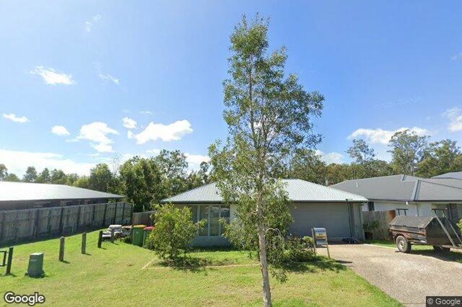 4 bedrooms House in 84 Hanover Drive PIMPAMA QLD, 4209