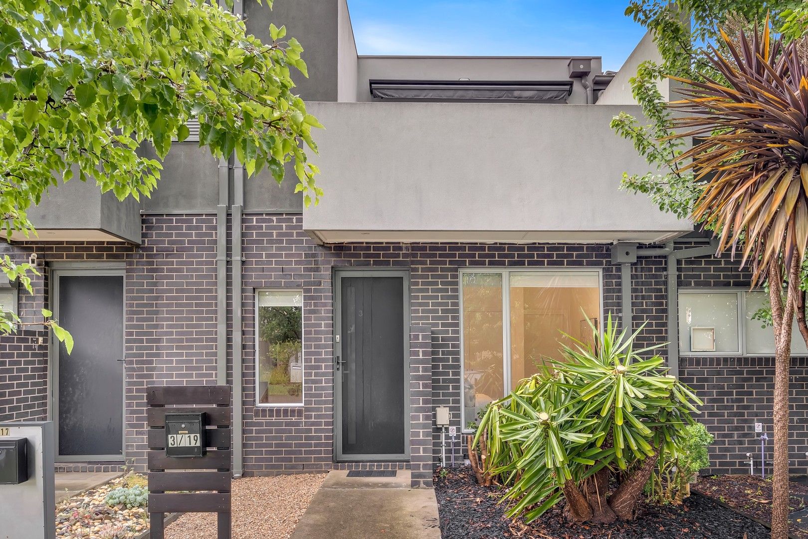 19 Grattan Cove, Craigieburn VIC 3064, Image 0