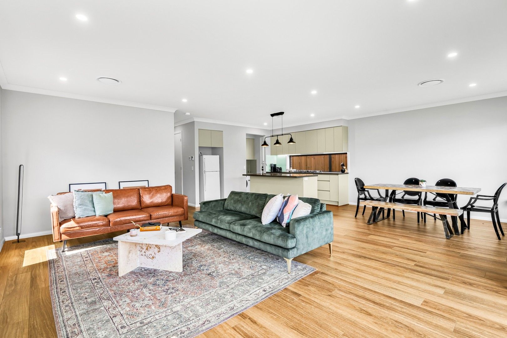 4 bedrooms House in 17 Finnhorse Street BOX HILL NSW, 2765