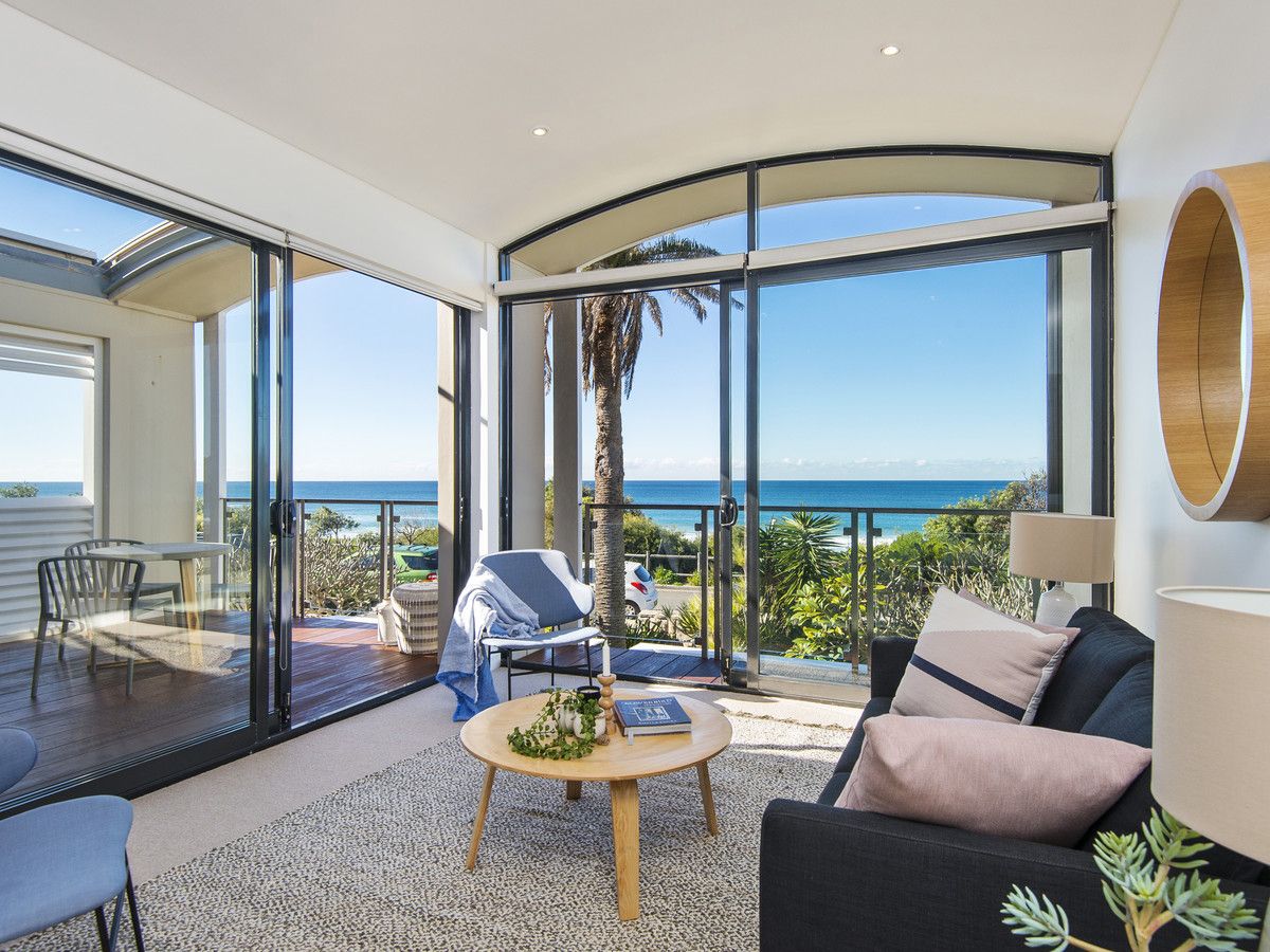 4/10-16 Surfview Road, Mona Vale NSW 2103, Image 2