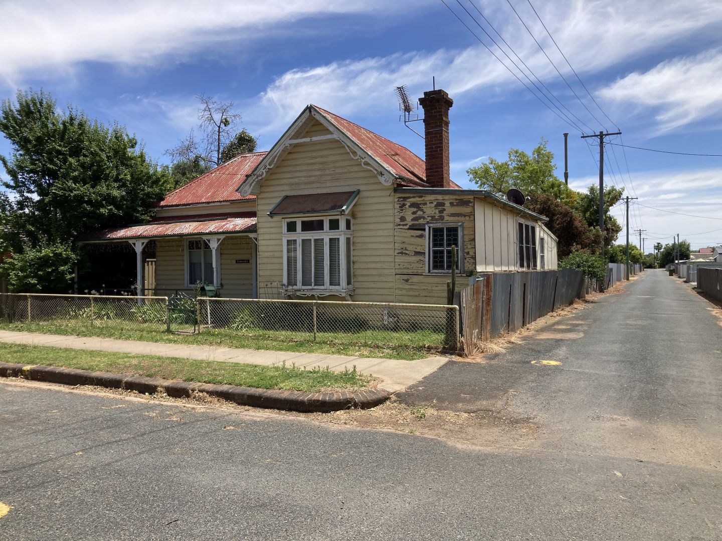 85 Parkes Street, Temora NSW 2666, Image 2