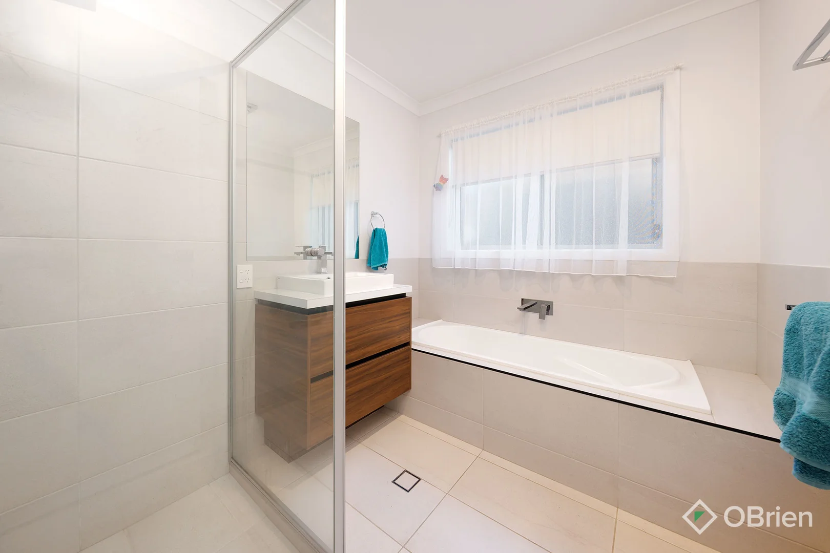 Additional image 12 of 11 Hampshire Boulevard, Leneva VIC 3691