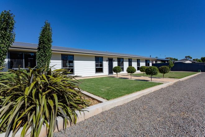 Picture of 10 Natasha Drive, POONINDIE SA 5607