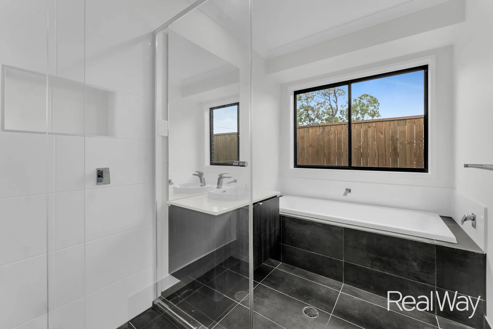 Additional image 12 of 41 Citrus Crescent, Collingwood Park QLD 4301