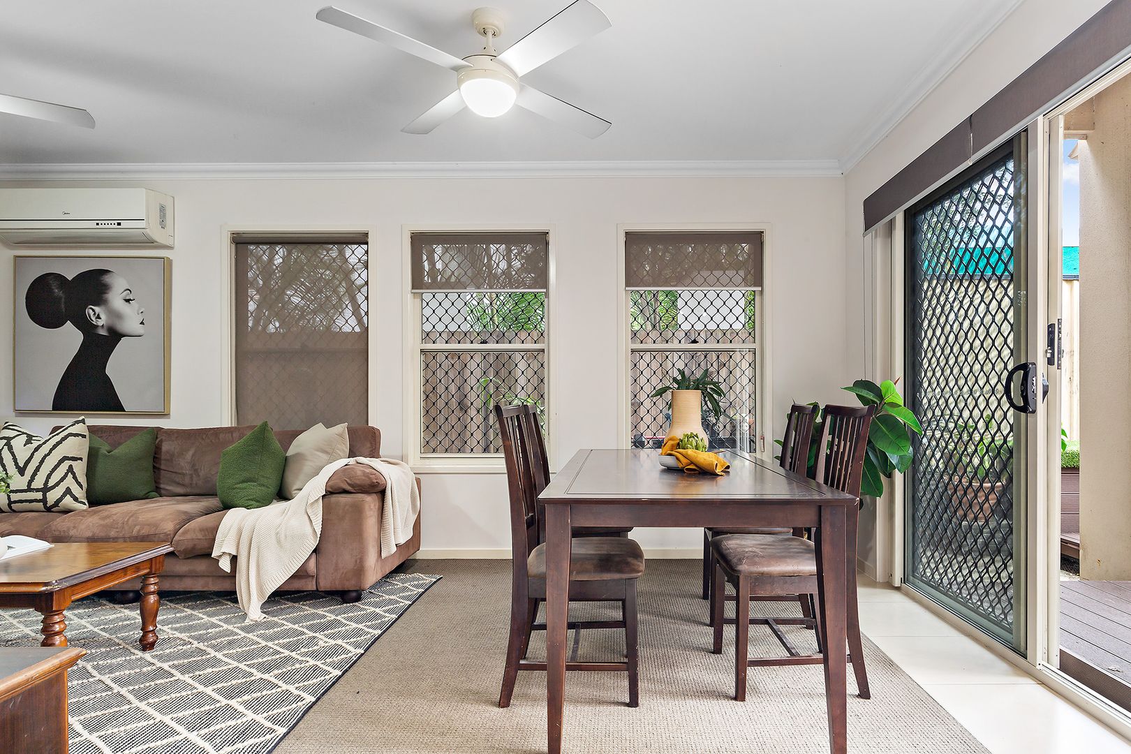 2/23 Elliott Street, Kangaroo Point QLD 4169, Image 2