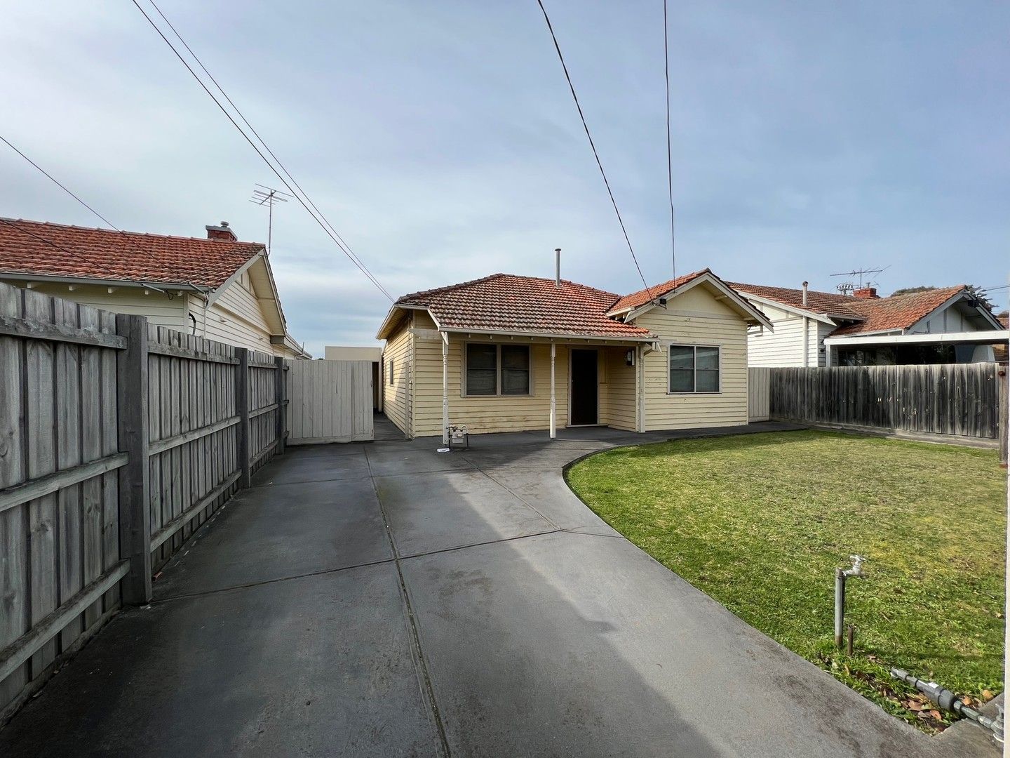 28 Hotham Street, Hughesdale VIC 3166 House For Rent 550 Domain