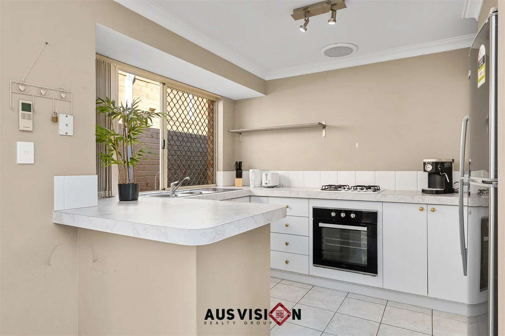 Additional image 11 of 1/18 Hogarth St, Cannington WA 6107