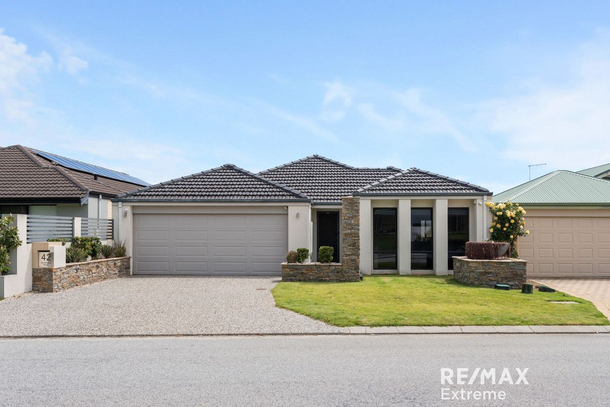 4 bedrooms House in 42 Olivedale Road MADELEY WA, 6065
