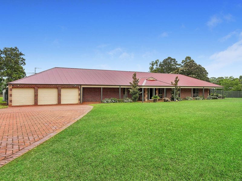 9 Avon Place, Windsor Downs NSW 2756, Image 2